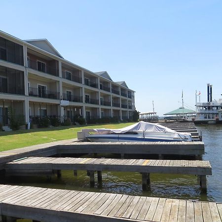 Sunset Harbor Resort Willis Extérieur photo
